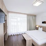 Terrassenhotel Reichmann Sankt Kanzian am Klopeiner See