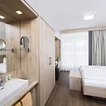 Terrassenhotel Reichmann ホテル