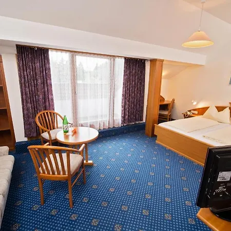 Terrassenhotel Reichmann 3*