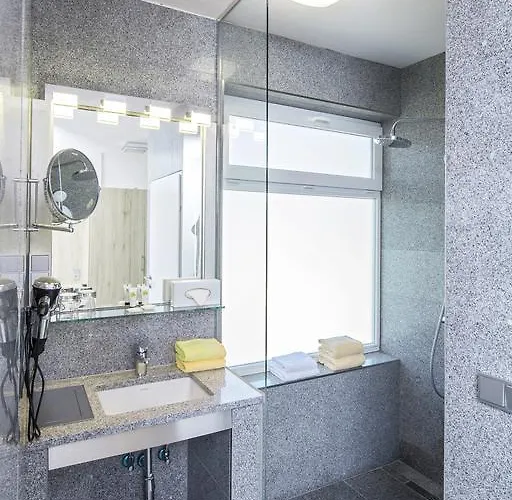 Terrassenhotel Reichmann 3*